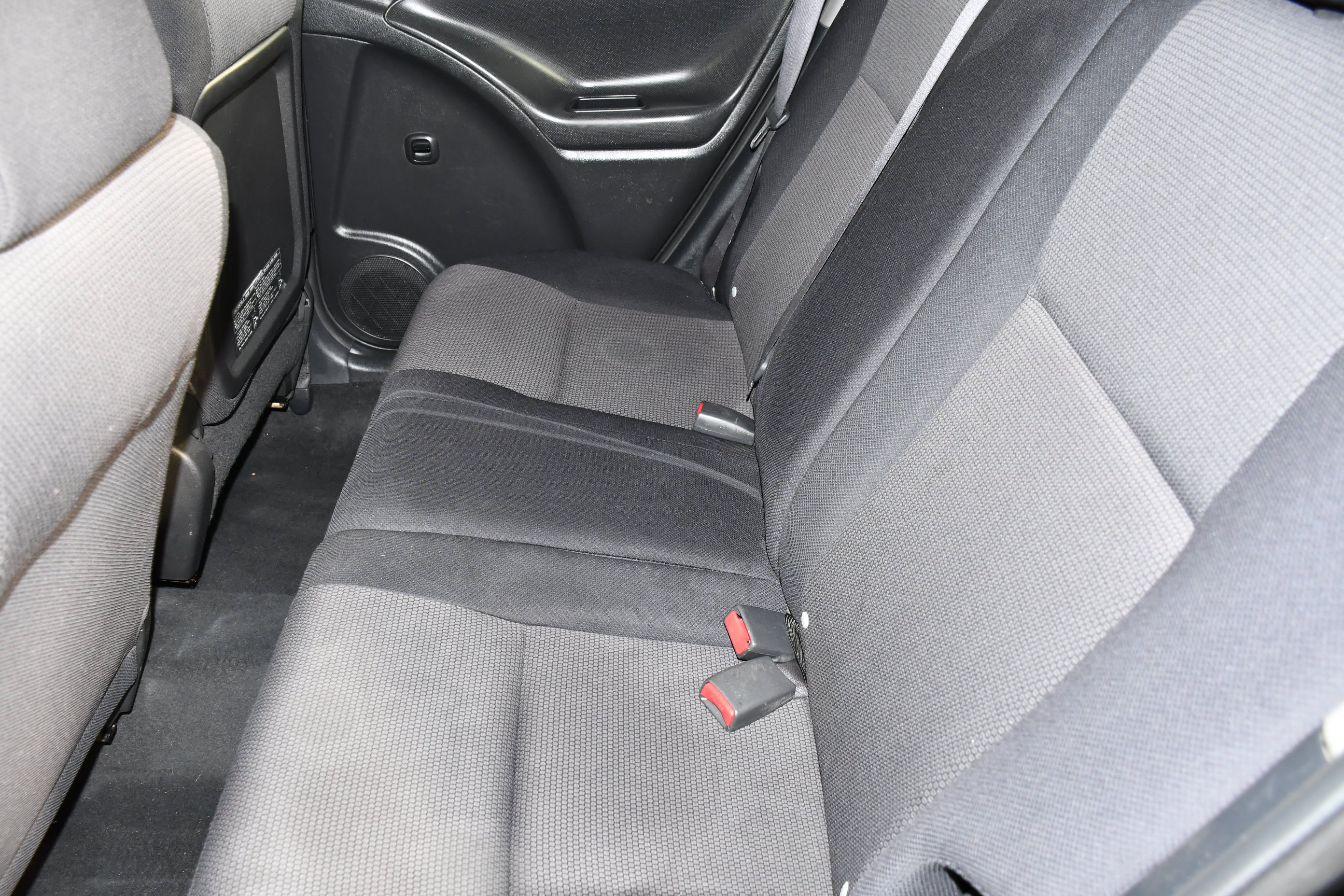 Used 2005 Pontiac Vibe w/ Power Group Value Package FWD image 42
