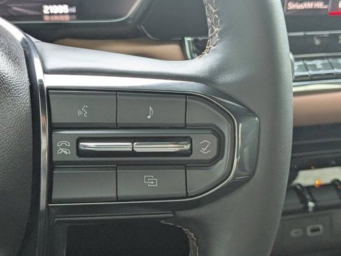 Certified 2025 GMC Canyon AT4 AWD/4WD image 26