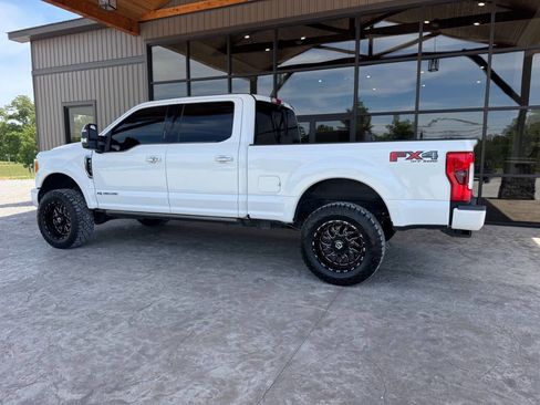 Used 2017 Ford F250 Platinum w/ Platinum Ultimate Package AWD/4WD image 4