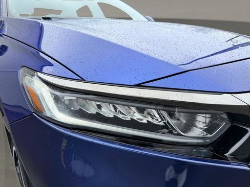Used 2018 Honda Accord Sport image 10