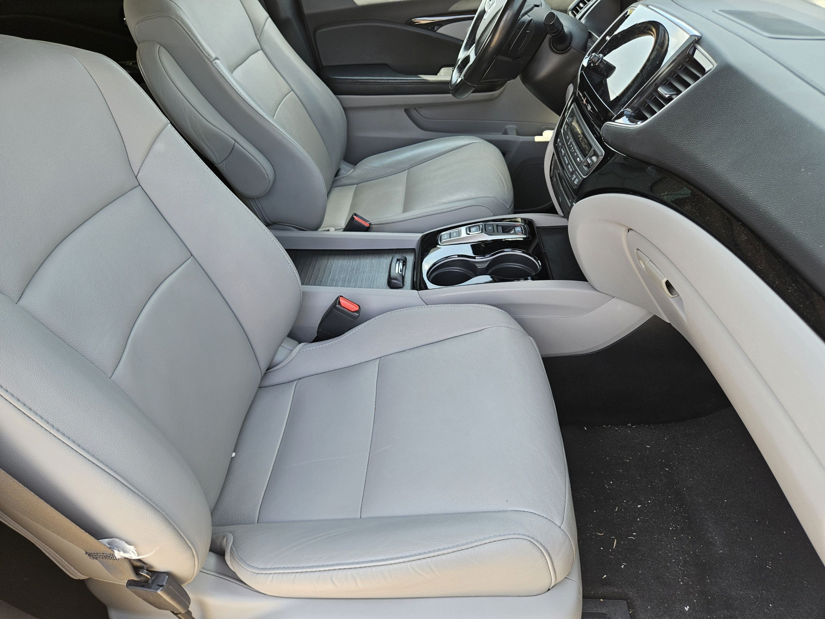 Used 2019 Honda Pilot Touring image 6
