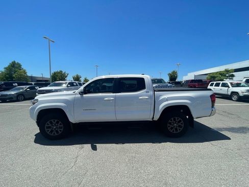 Used 2023 Toyota Tacoma SR5 RWD image 4