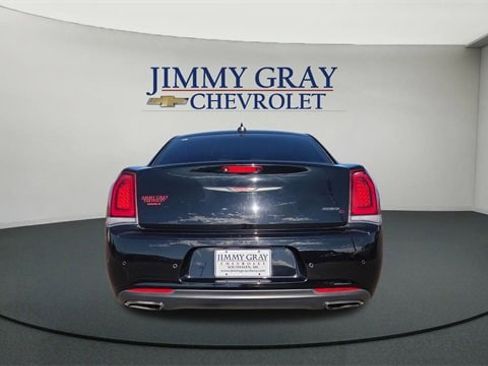 Used 2021 Chrysler 300 S image 4