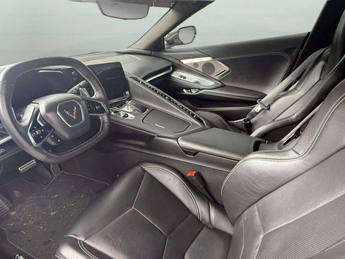 Used 2021 Chevrolet Corvette Stingray Preferred Cpe w/ 2LT image 23