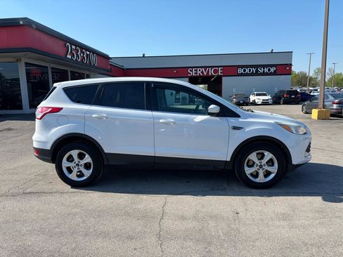 Used 2014 Ford Escape SE image 2