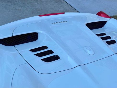 Used 2013 Ferrari 458 Spider image 55