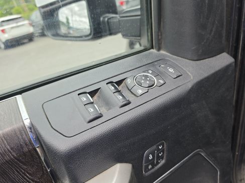 Used 2021 Ford F250 Lariat w/ Lariat Value Package AWD/4WD image 15
