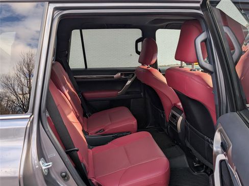 Used 2021 Lexus GX 460 Premium image 12