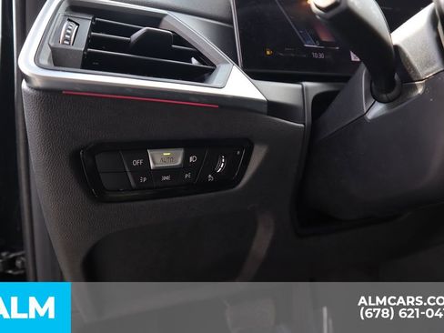 Used 2023 BMW 330i Sedan w/ Premium Package image 13