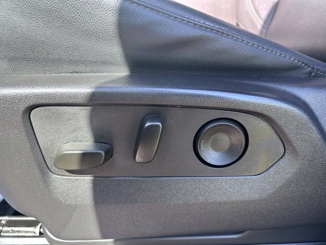 Used 2024 Chevrolet Silverado 1500 LTZ AWD/4WD image 16