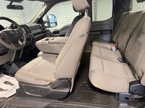 Used 2021 Ford F350 4x4 SuperCab Super Duty image 9