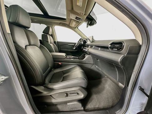 Used 2025 Honda Pilot Touring image 34