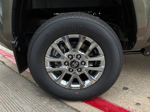 New 2026 Toyota Tacoma Limited AWD/4WD image 8