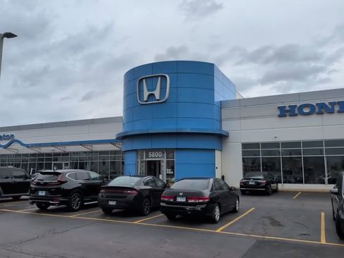 Used 2025 Jeep Compass Trailhawk image 18