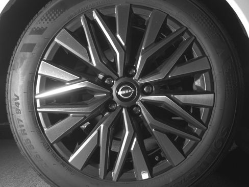 Used 2025 Nissan Altima 2.5 SV FWD image 18