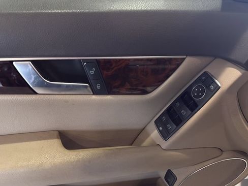 Used 2012 Mercedes-Benz C 250 Sedan image 17