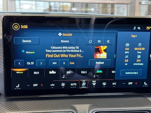 New 2025 Ford Mustang Coupe image 18