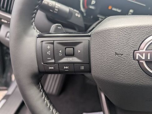 New 2026 Nissan Pathfinder Platinum AWD/4WD image 17