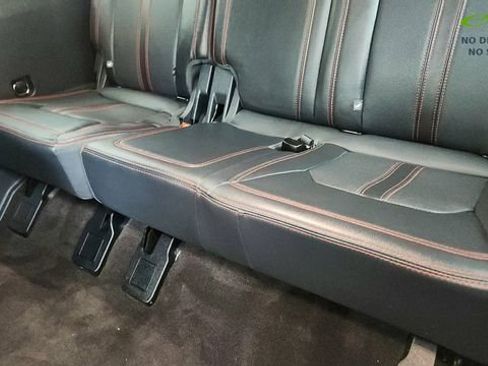 Used 2023 Ford Expedition Limited RWD image 34