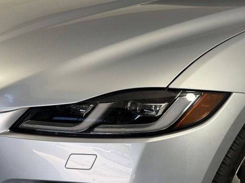Certified 2022 Jaguar F-PACE S AWD/4WD image 14