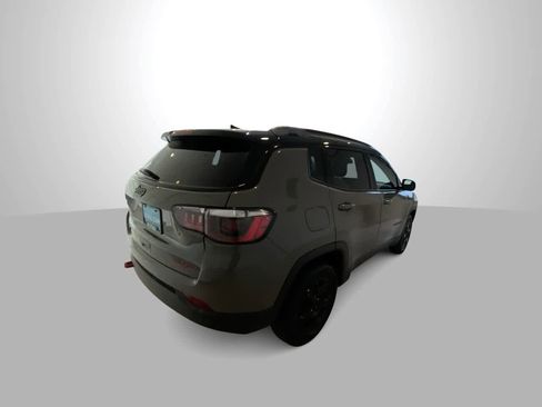 Used 2023 Jeep Compass Trailhawk image 8