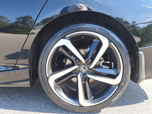 Used 2022 Honda Accord Sport image 30