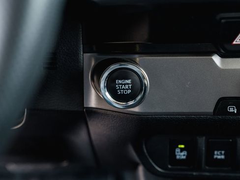 Certified 2023 Toyota Tacoma SR5 w/ Technology Package image 18