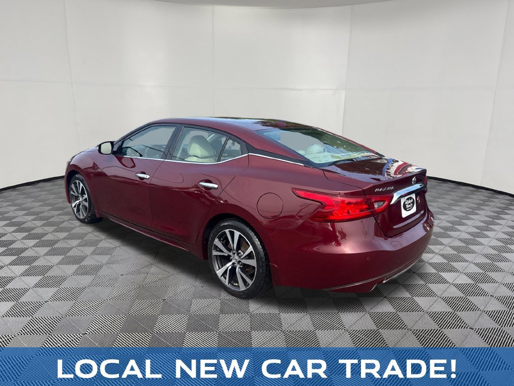 Used 2017 Nissan Maxima 3.5 SV w/ Interior Lighting Package FWD image 4