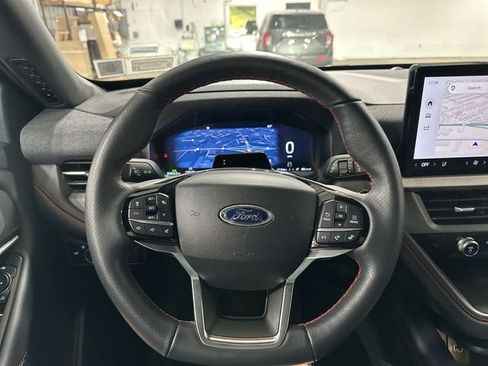 Used 2025 Ford Explorer ST-Line AWD/4WD image 15