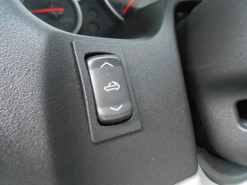 Used 2006 Chevrolet Corvette Convertible w/ Preferred Equipment Group image 22