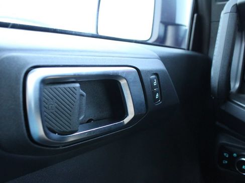 Used 2025 Ford Bronco Badlands AWD/4WD image 6
