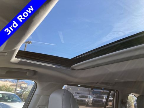 Used 2024 Toyota Highlander Limited image 22