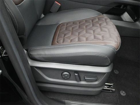 New 2026 Nissan Armada Platinum image 37