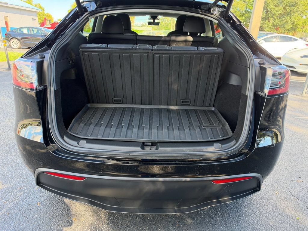 Used 2022 Tesla Model Y Long Range AWD/4WD image 22