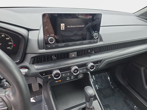 Used 2025 Honda CR-V Sport image 18