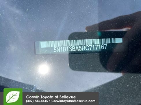 Used 2024 Nissan Rogue SV FWD image 44