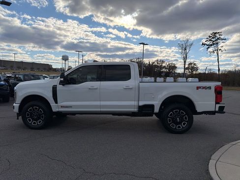 New 2025 Ford F250 Platinum image 7
