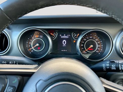Used 2023 Jeep Wrangler Unlimited Sport AWD/4WD image 36