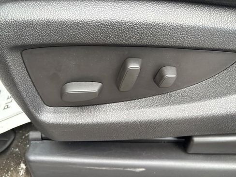 Used 2016 GMC Yukon SLE w/ HD Trailering Package image 20