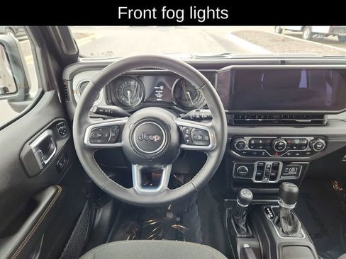 Used 2025 Jeep Wrangler Unlimited Sahara w/ Safety Group image 23