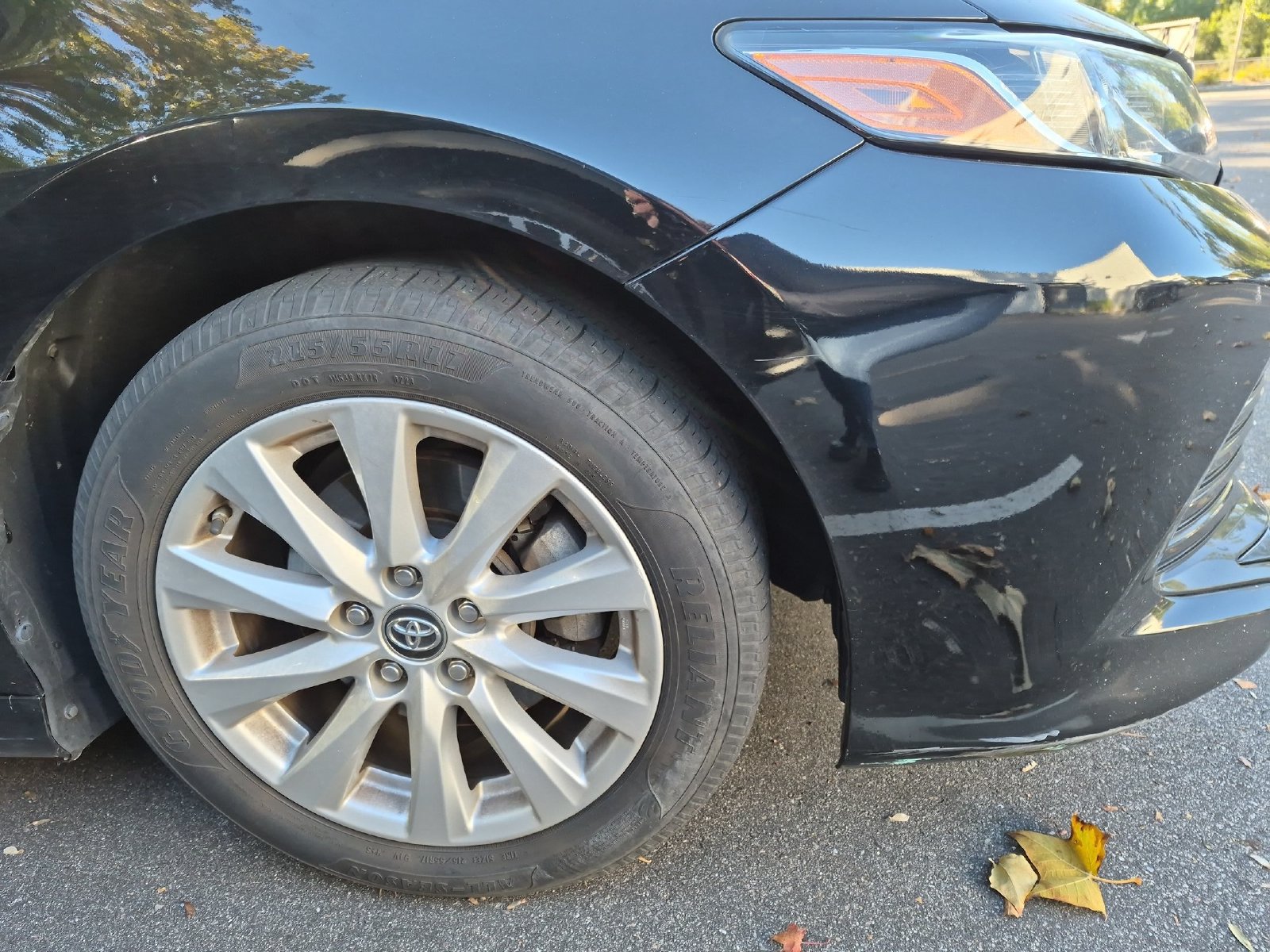 Used 2019 Toyota Camry LE FWD image 8