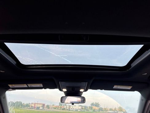 Used 2025 Honda CR-V Sport image 6