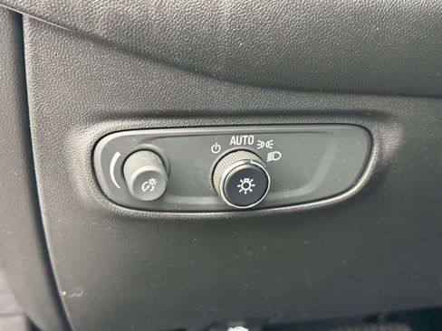 Certified 2023 Chevrolet Equinox LT FWD image 26