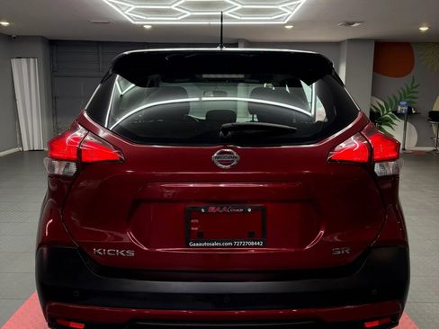 Used 2019 Nissan Kicks SR w/ Exterior Electronics Package FWD image 5