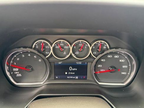 Used 2021 Chevrolet Tahoe Z71 w/ Luxury Package AWD/4WD image 27