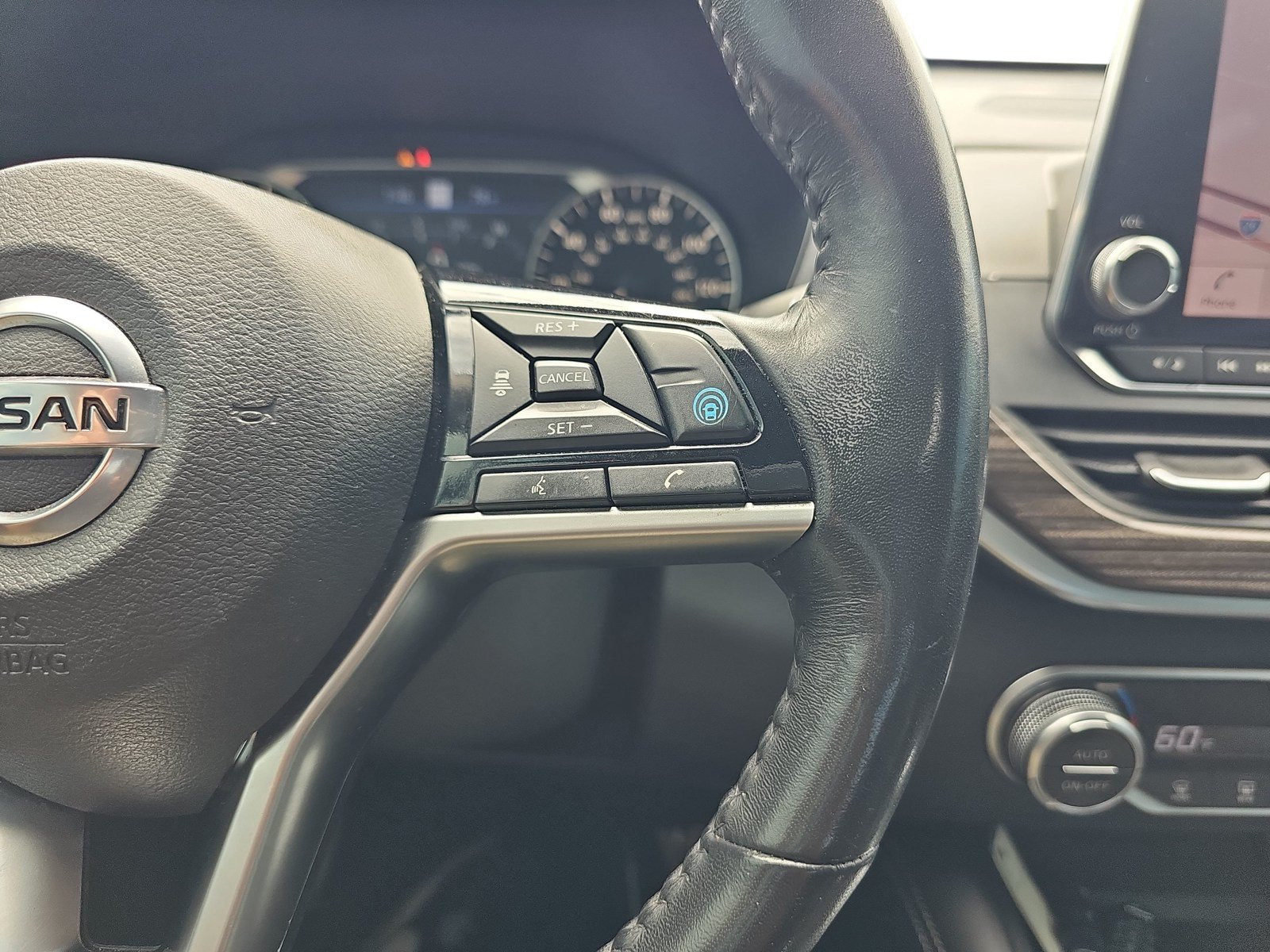 Used 2019 Nissan Altima 2.5 Platinum FWD image 15