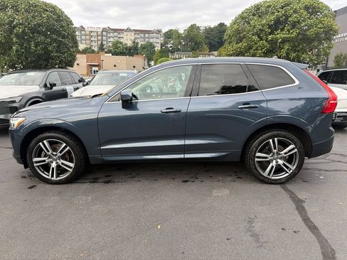Used 2021 Volvo XC60 T5 Momentum w/ Protection Package AWD/4WD image 3