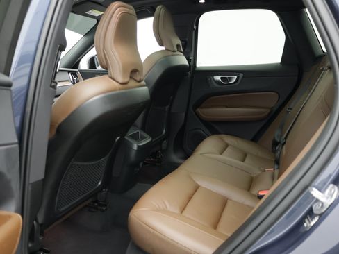 Used 2024 Volvo XC60 B5 Plus AWD/4WD image 23