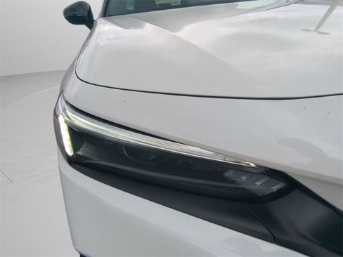 Used 2023 Honda Civic Sport image 10