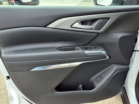 New 2026 Chevrolet Traverse LT w/ Midnight/Sport Edition image 11